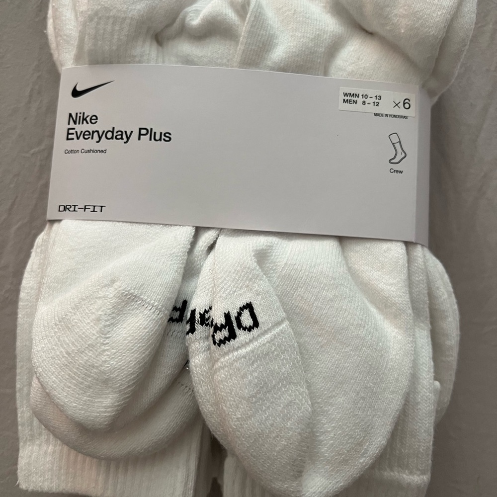 NIKE Everyday Plus Cotton Cushioned Dri-Fit Crew Socks Large